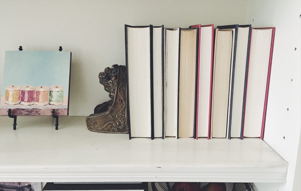 MAKE IT YOURSELF // Book Covers MY 100 YEAR OLD HOME