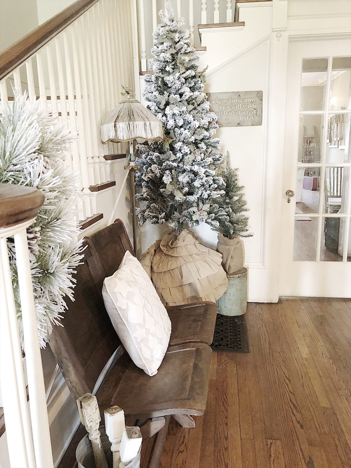 Why is Decorating For Christmas so Hard? - MY 100 YEAR OLD HOME