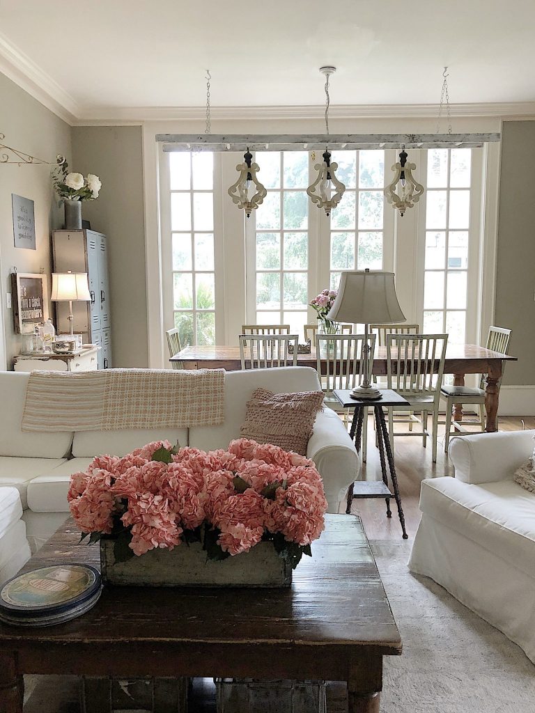 Easy Elegance Wednesday – How to Add Color to Your Family Room