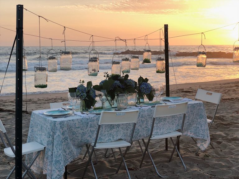 A Magical Dinner on the Beach
