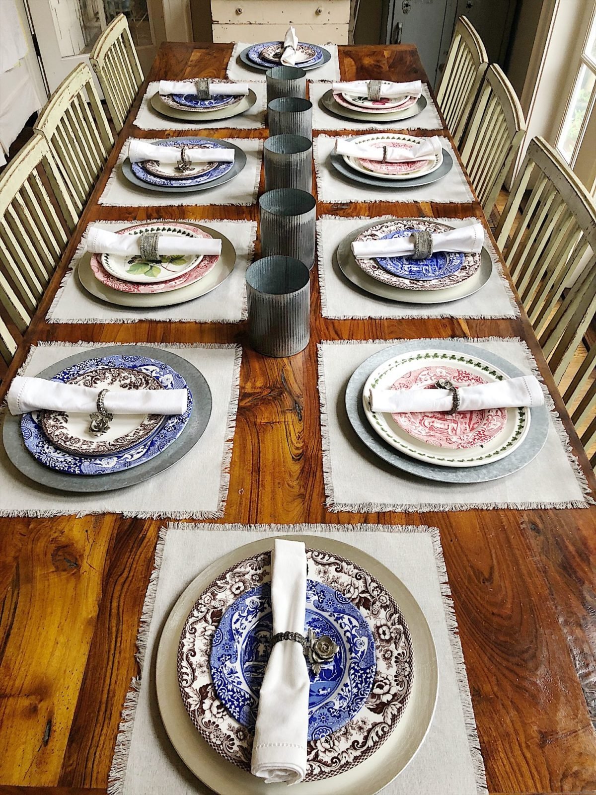 how to set a thanksgiving table