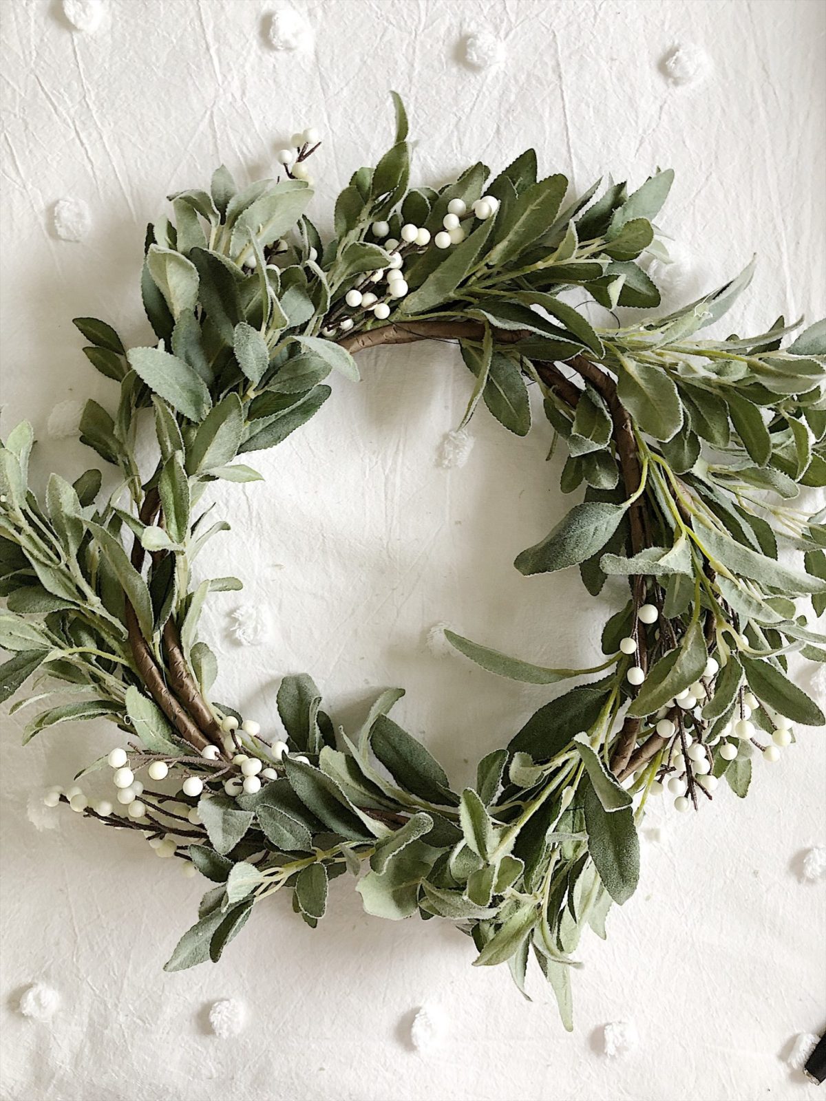 How to Make a Christmas Wreath DIY and Blog Hop - MY 100 YEAR OLD HOME