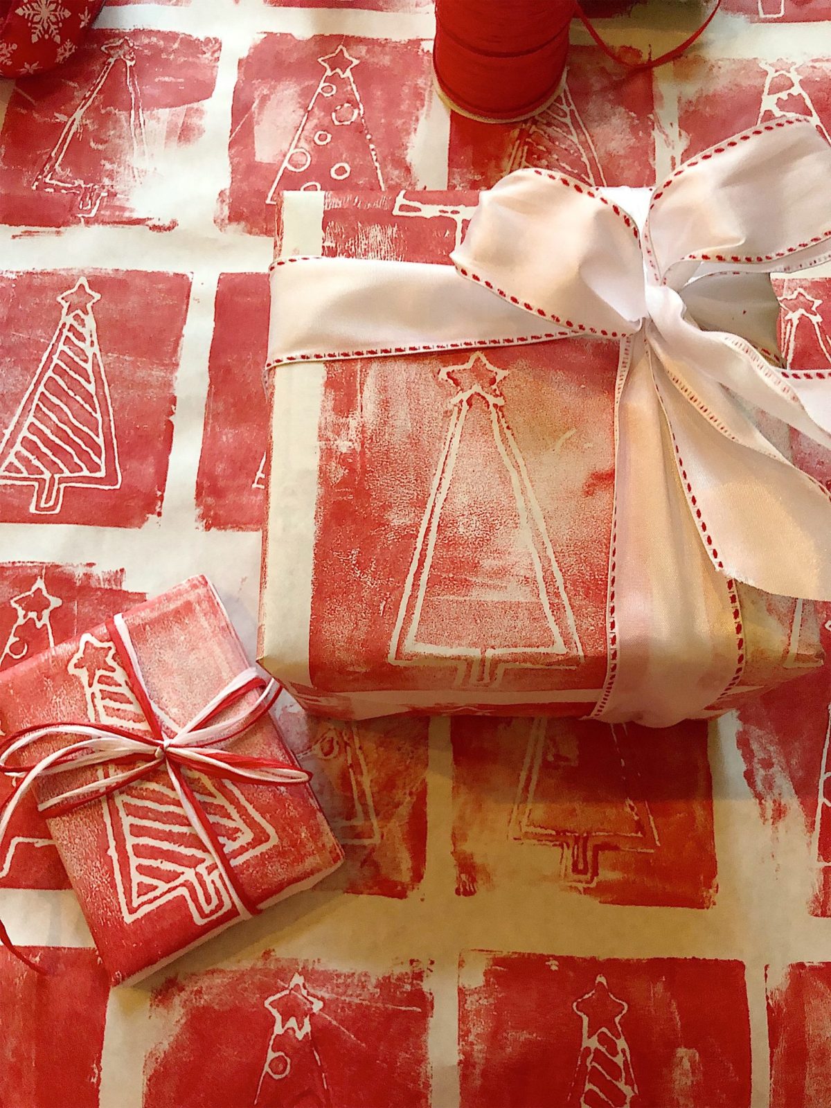 christmas-wrapping-paper