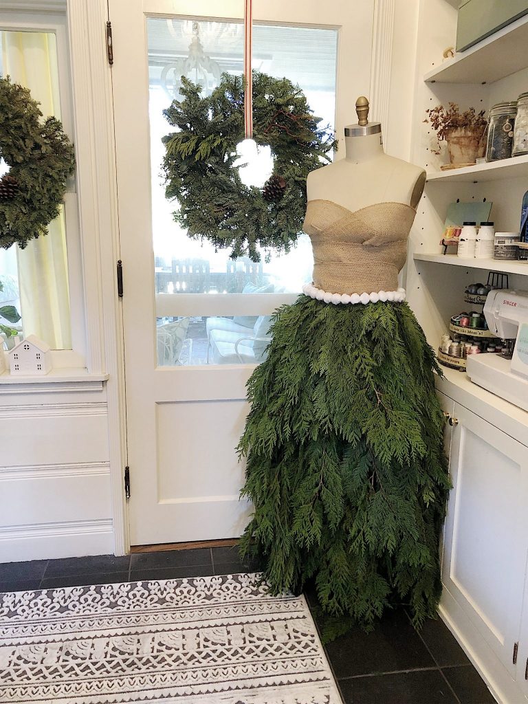 How to Make a Dress Form Christmas Tree Skirt