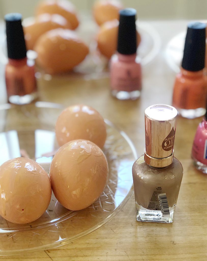 How to Color Easter Eggs with nail polish