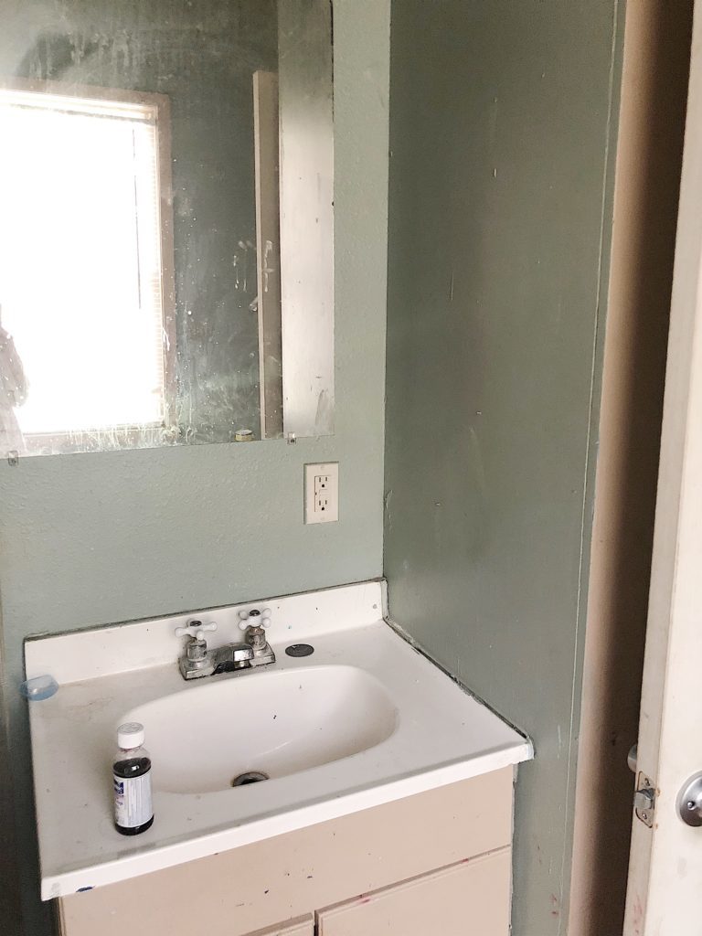 bathroom remodel before photos 3