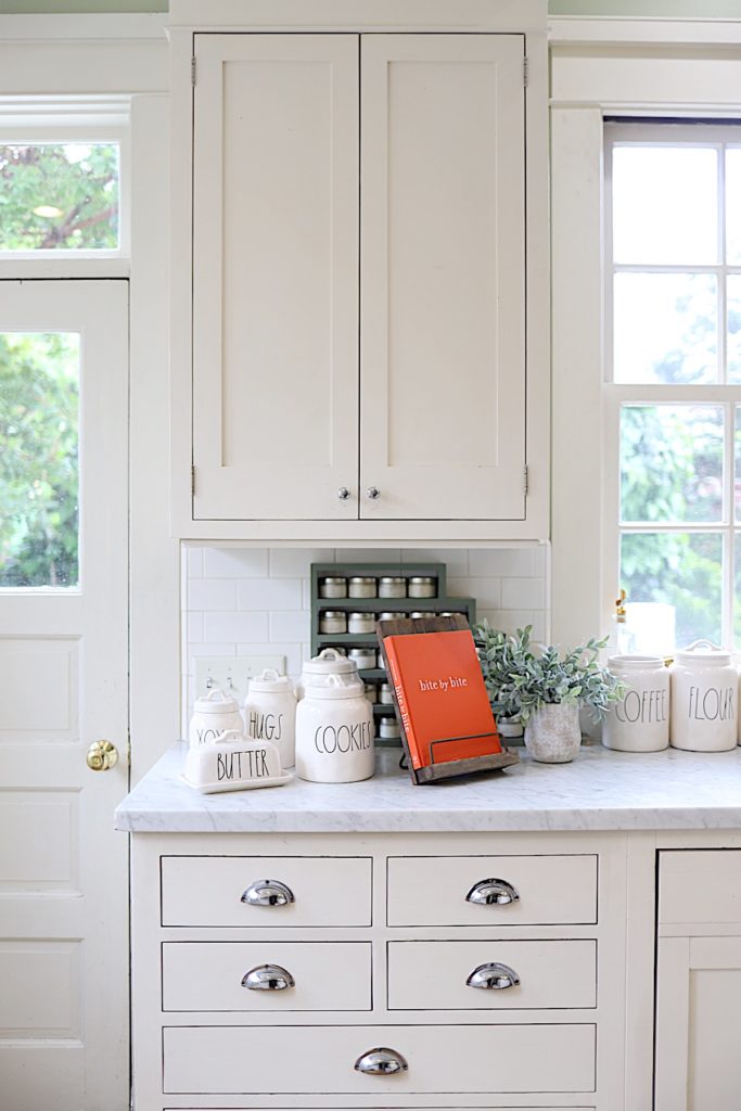 4 Tools to Successfully Organize Your Kitchen Cabinets - Crazy