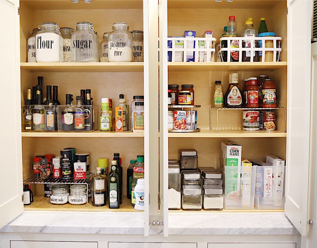 How to organize your kitchen pantry 6