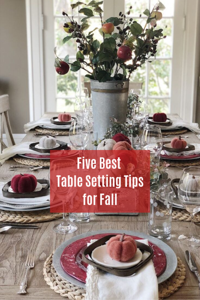 I love setting tables and today I am sharing my best fall table setting tips. I hope you enjoy my farmhouse table setting tips.