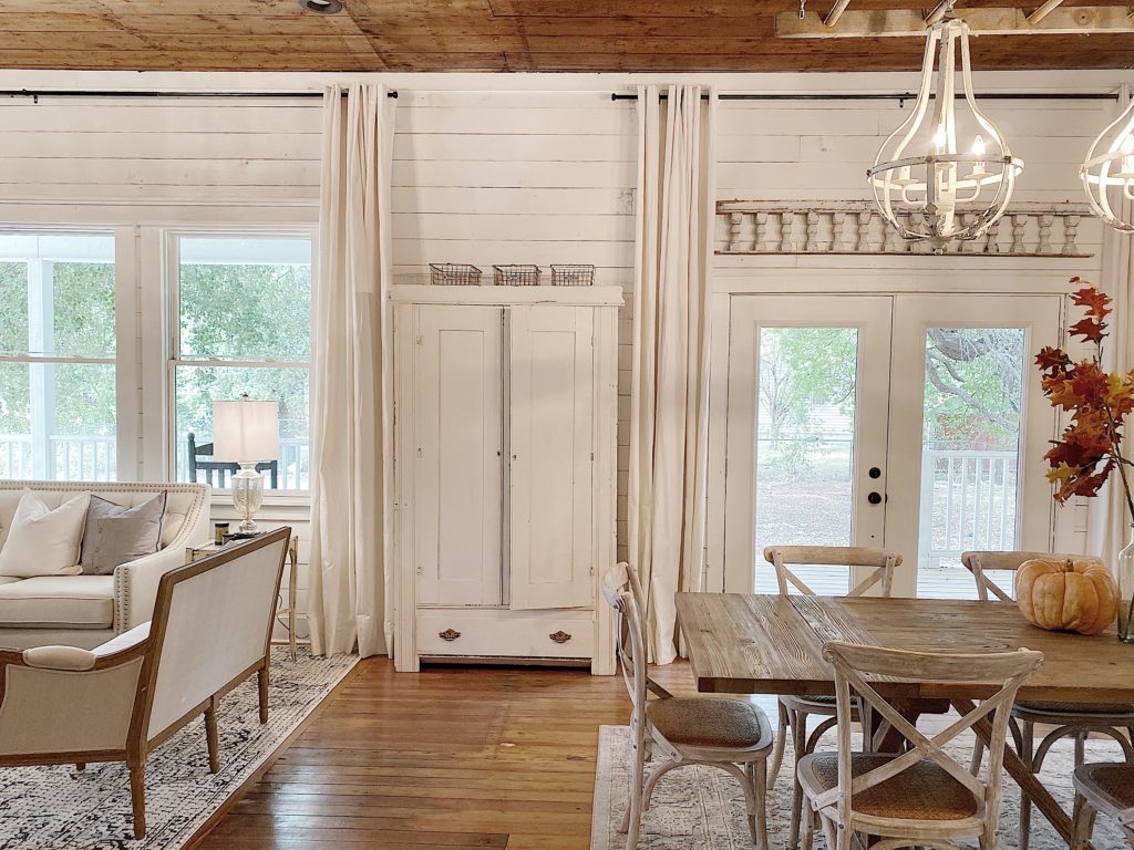 farmhouse living and dining room