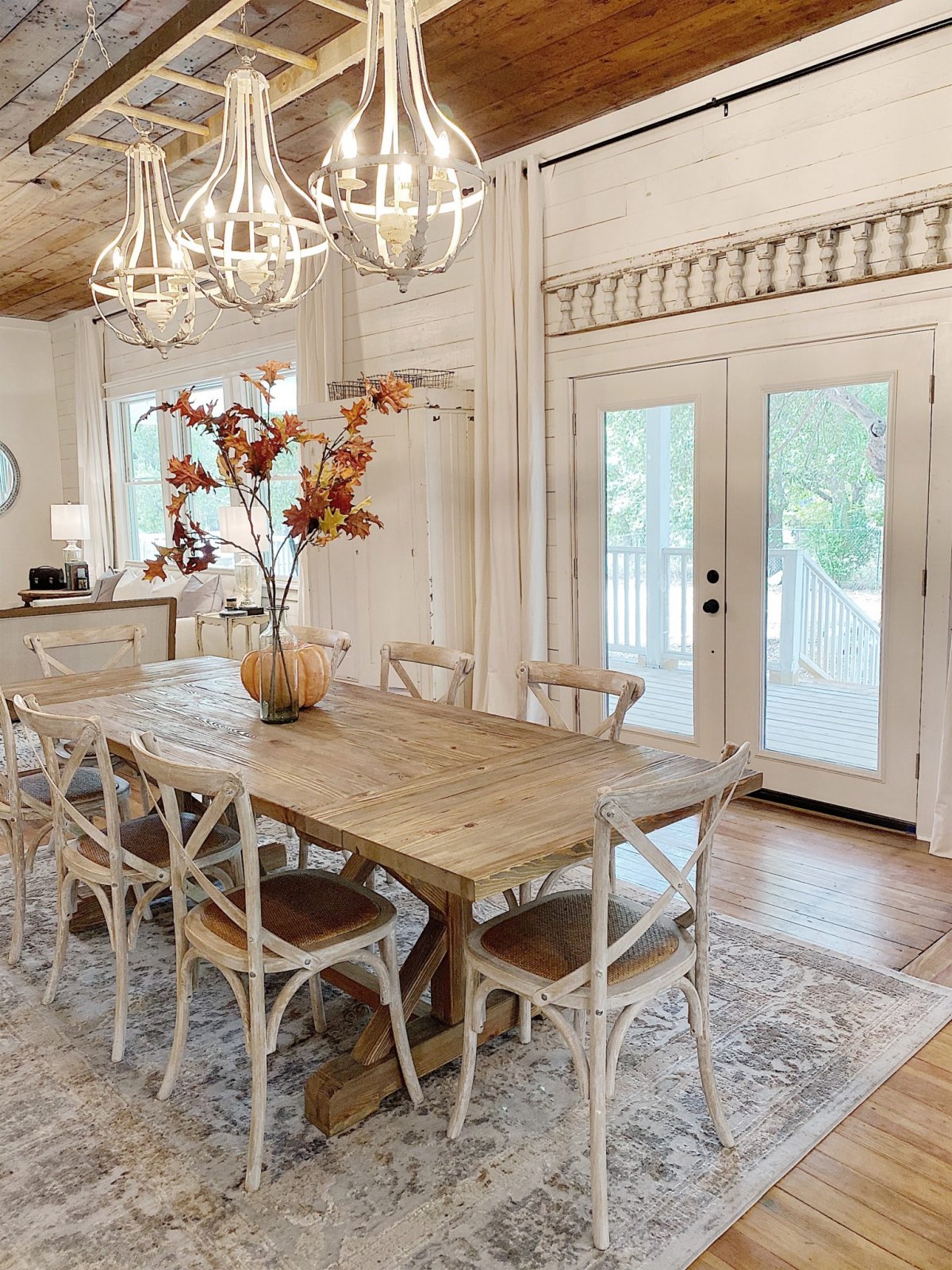 dining room in waco fixer upper