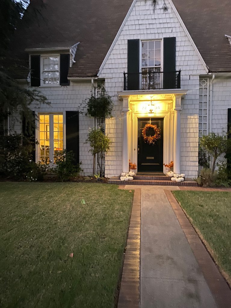 Why You Need a Smart Home Lighting System