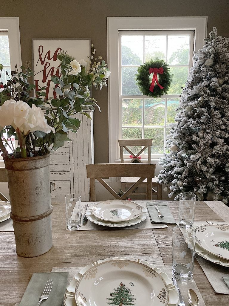 christmas decorations in the dining room