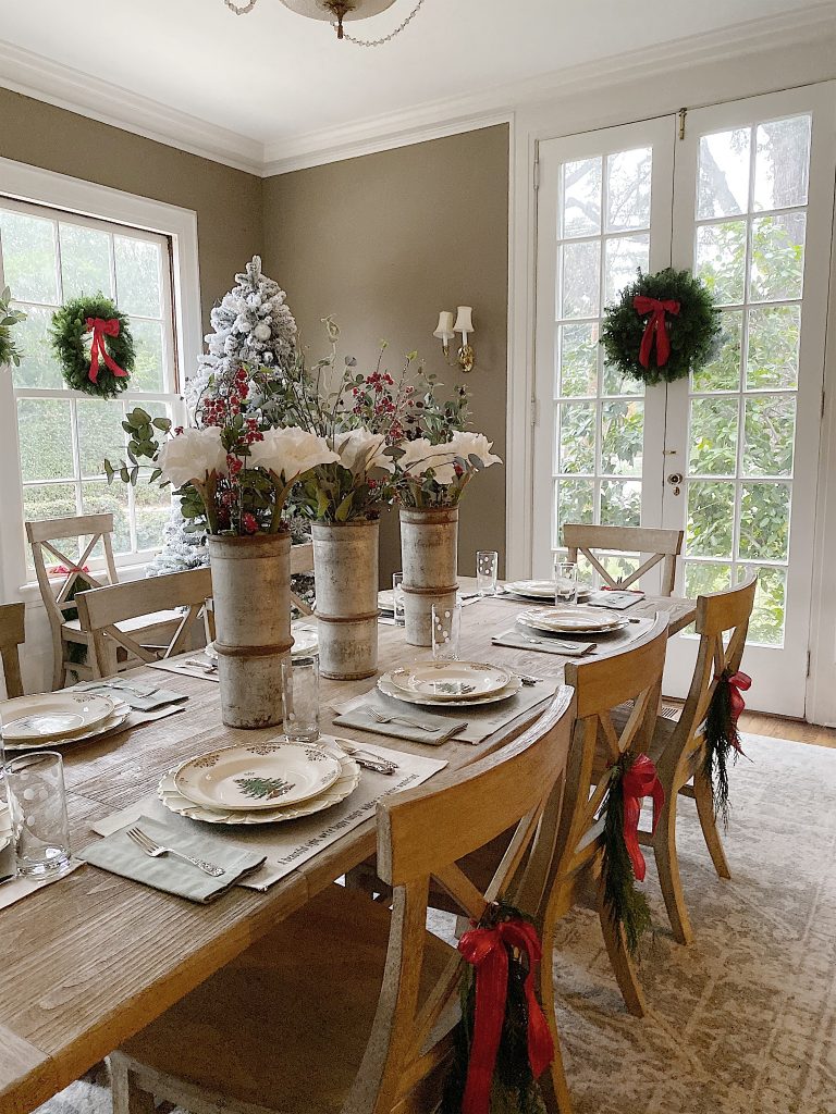 dining room decorated for christmas