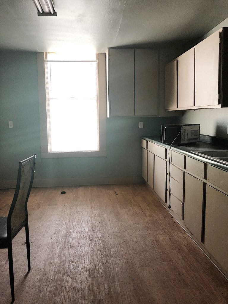 Before photo of Waco fixer upper home