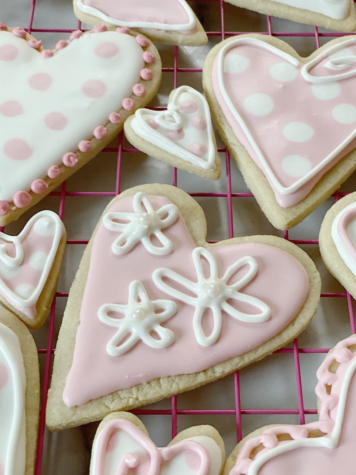 How to Decorate Cookies with Royal Icing 101 - MY 100 YEAR OLD HOME