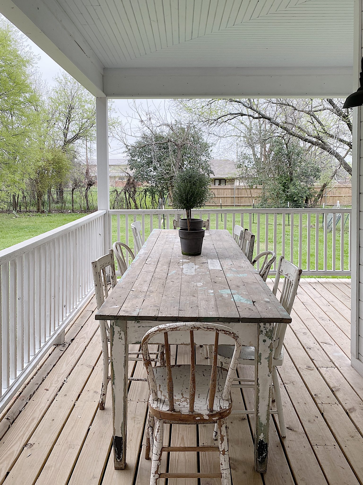 the waco fixer upper side porch table