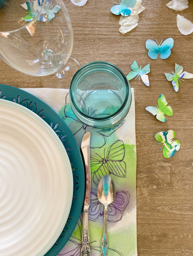 How to Add Color to Your Tablescape
