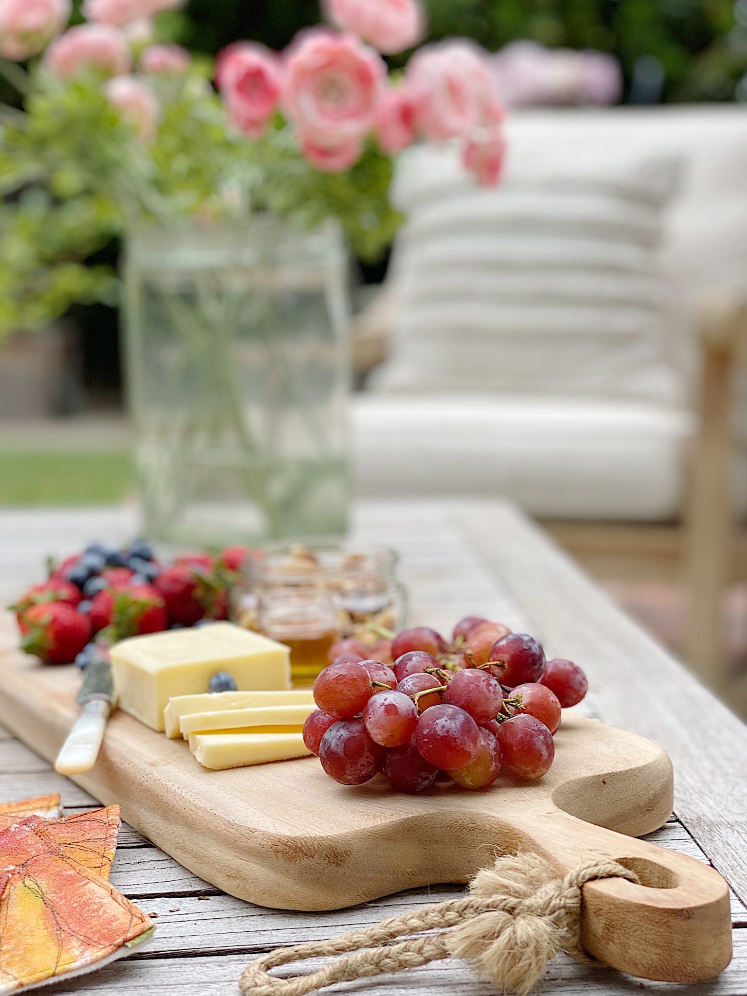 Outdoor Patio Entertaining 6