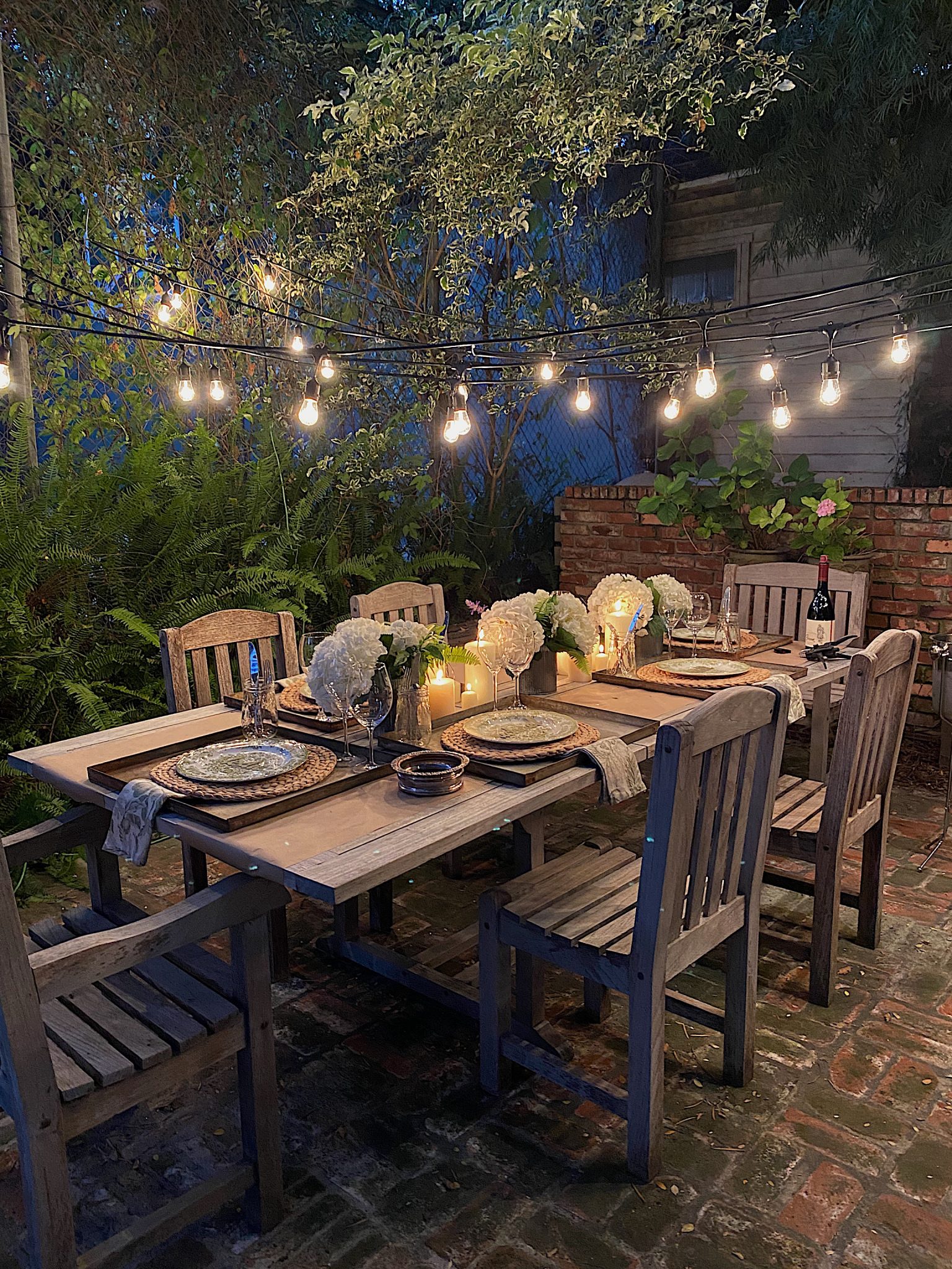 Entertaining in the Backyard 