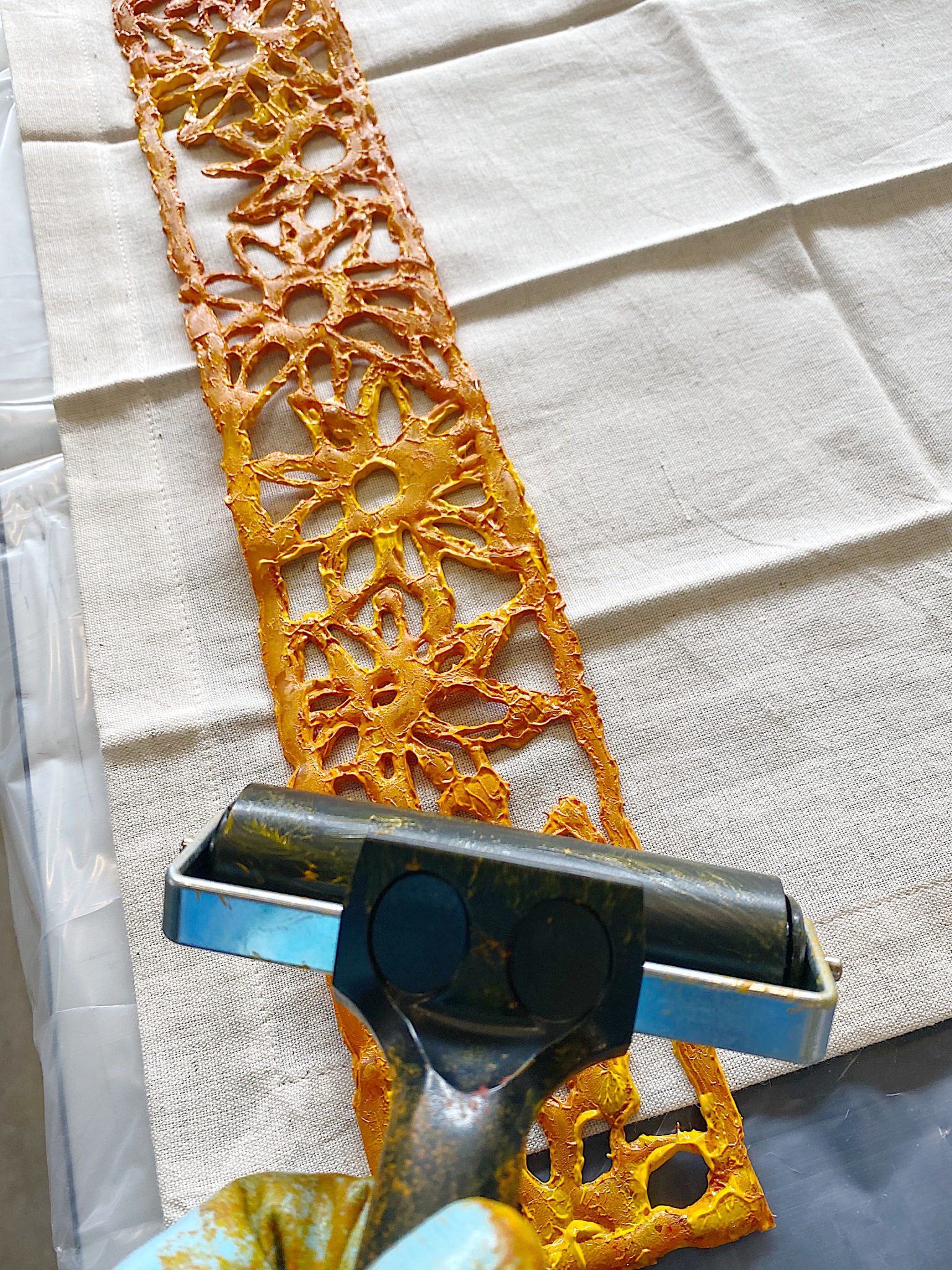 Hot to Make a Glue Gun Stencil