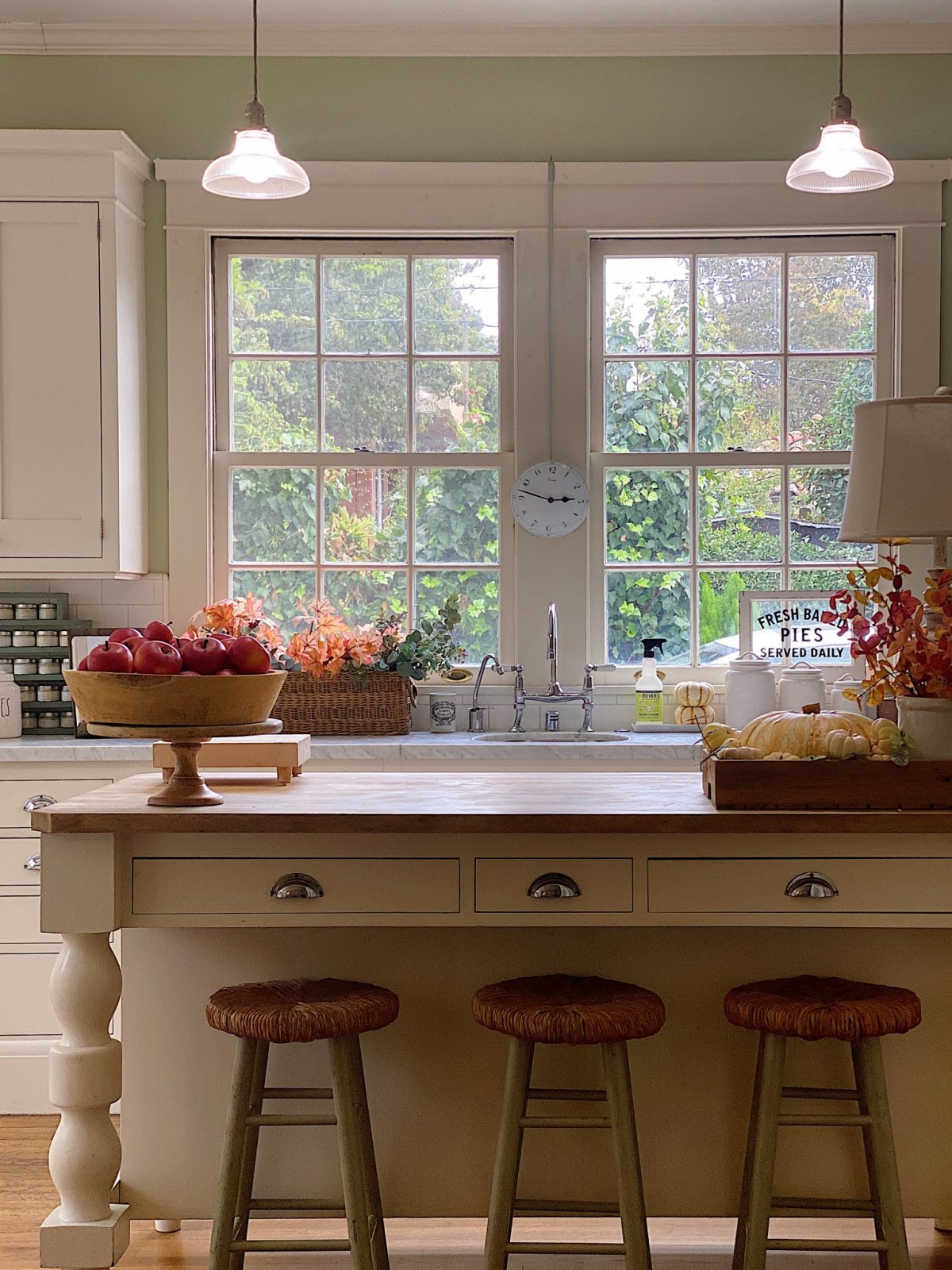 Home Paint Colors MY 100 YEAR OLD HOME