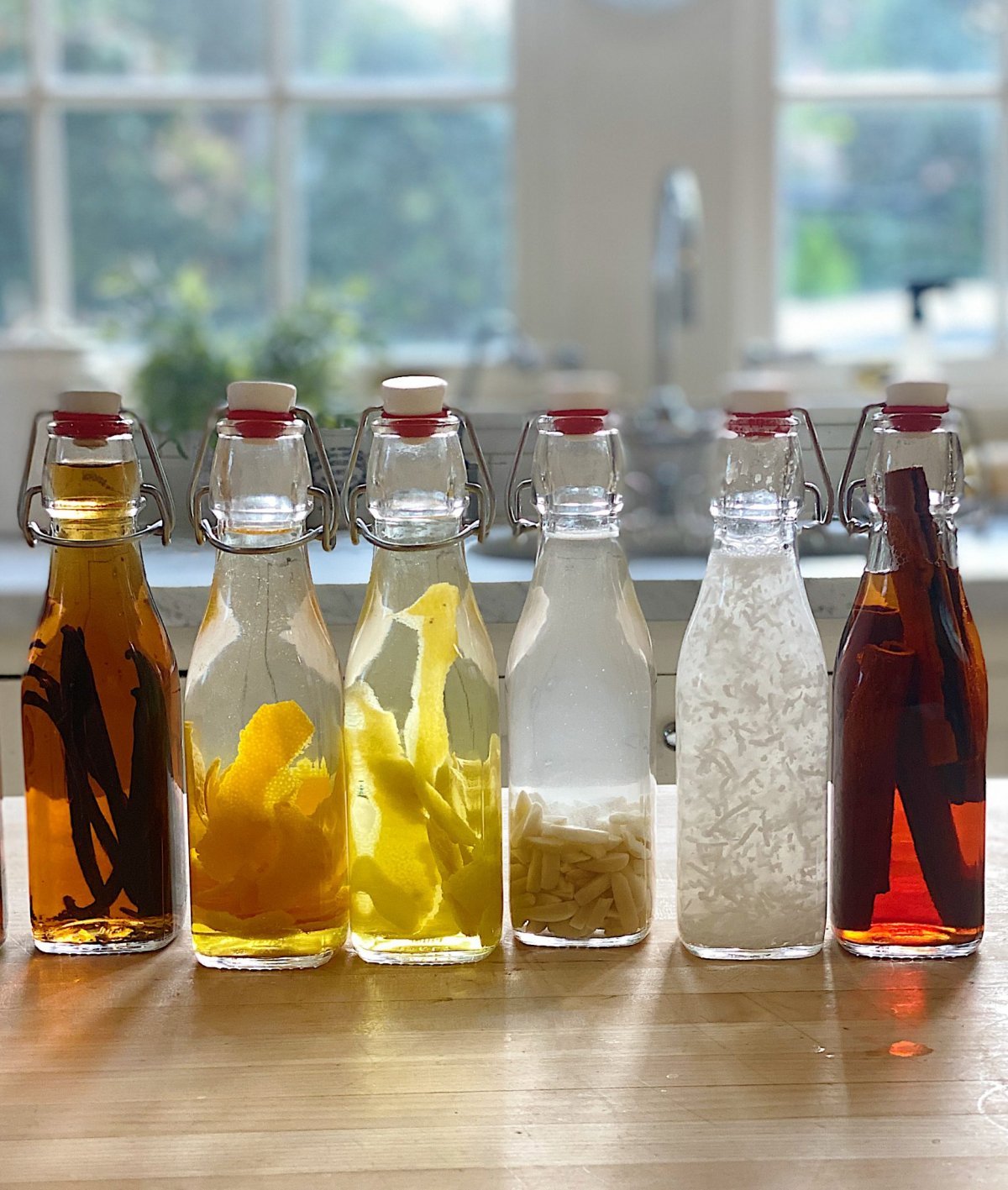 How to Make Homemade Vanilla Extract and Flavored Extracts MY 100