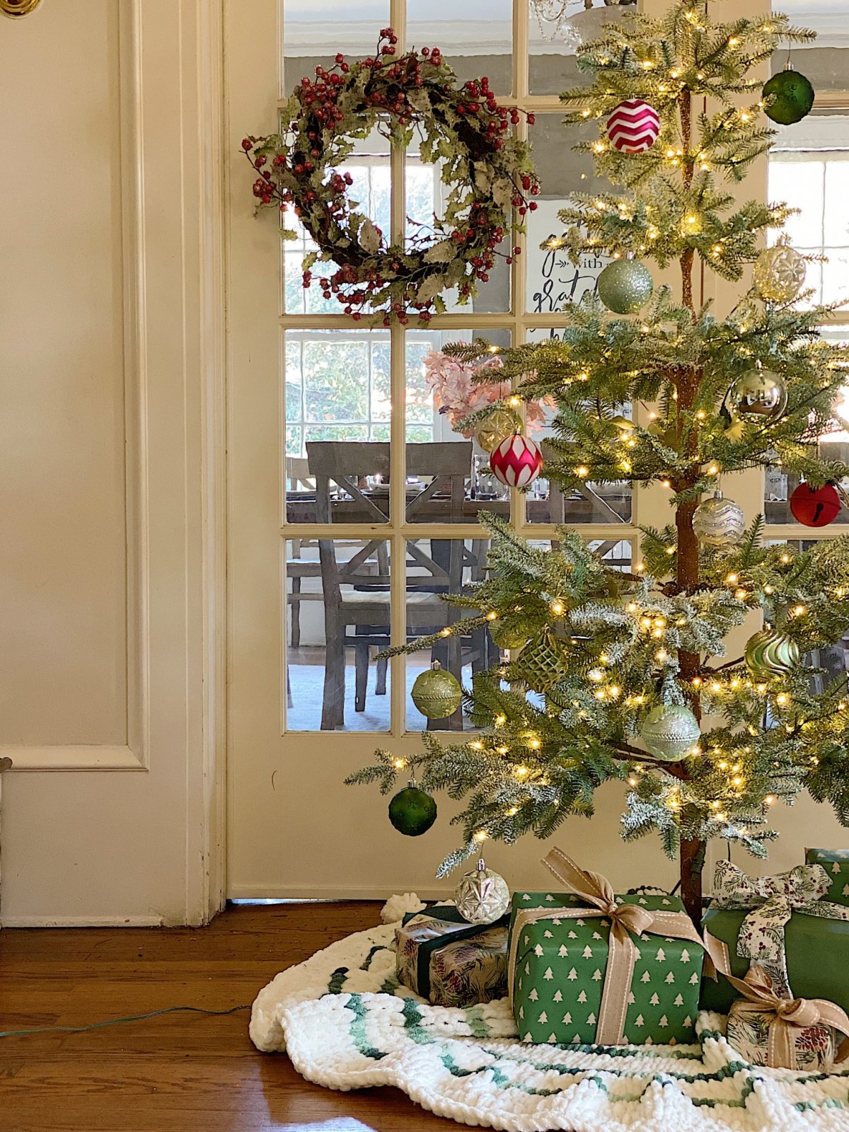 My Favorite Christmas Tree Skirts and Tree Collars MY 100 YEAR OLD HOME