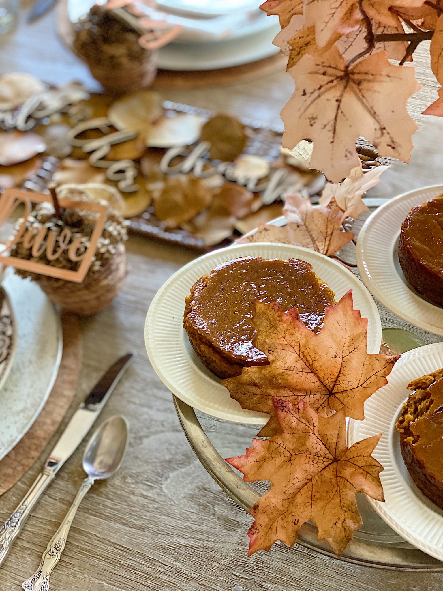 Friendsgiving Gingersnap Pumpkin Tart