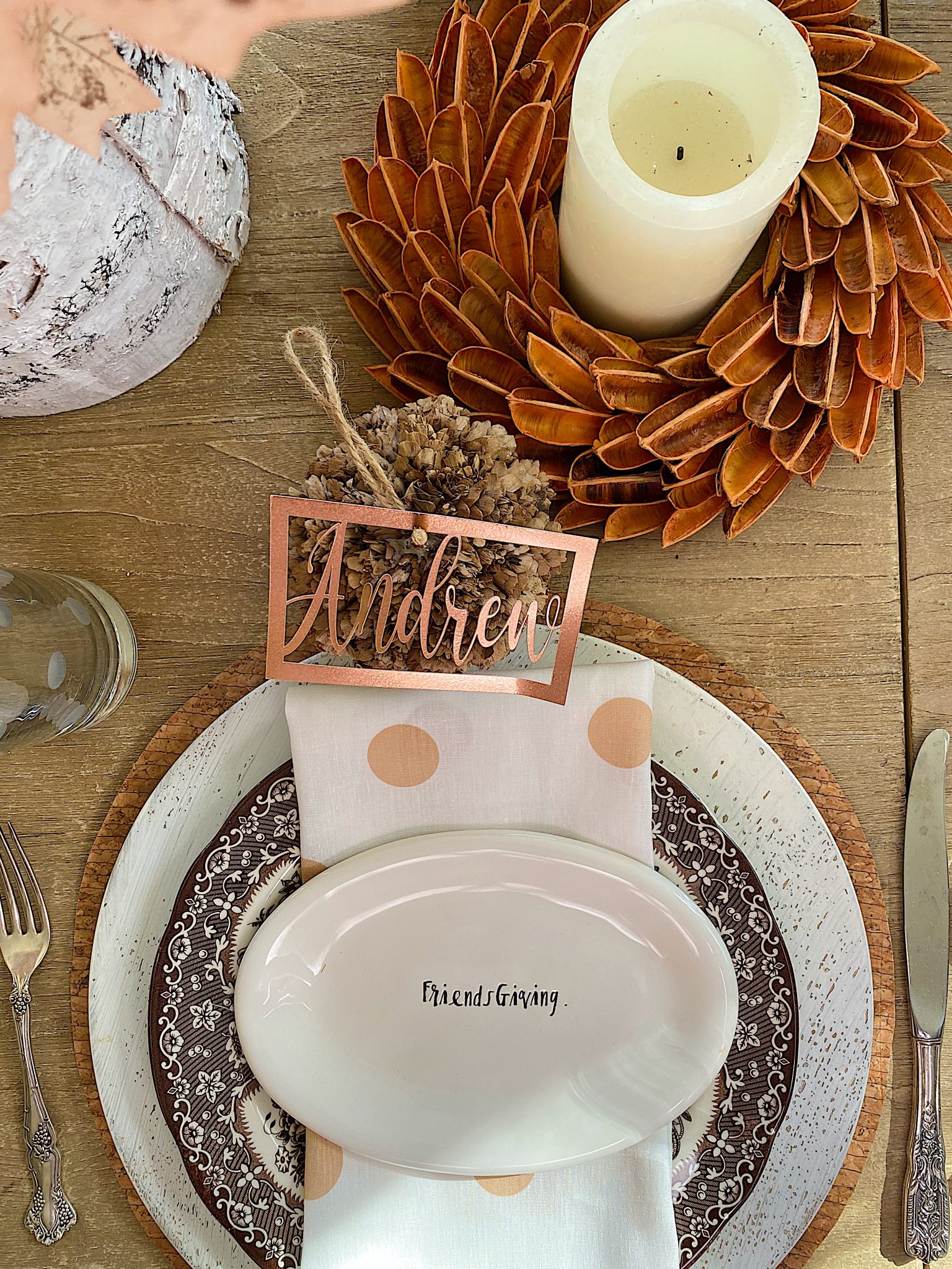 Friendsgiving Table Setting