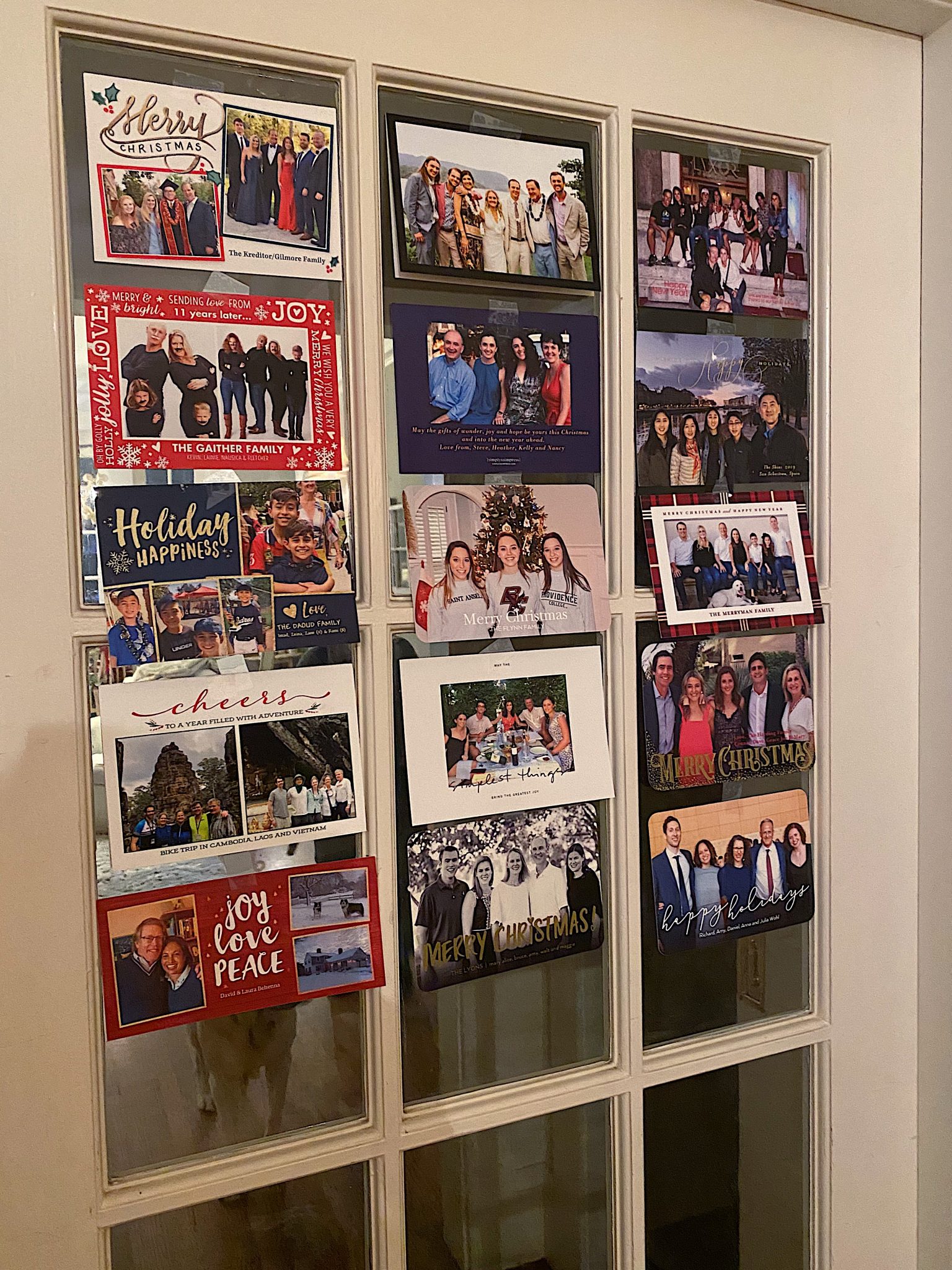 Ways to Display Christmas Cards 10