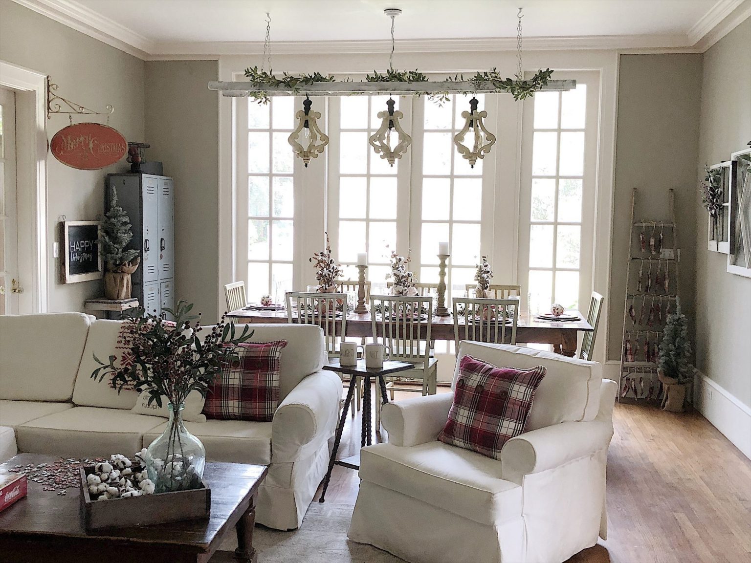 Christmas Family Room