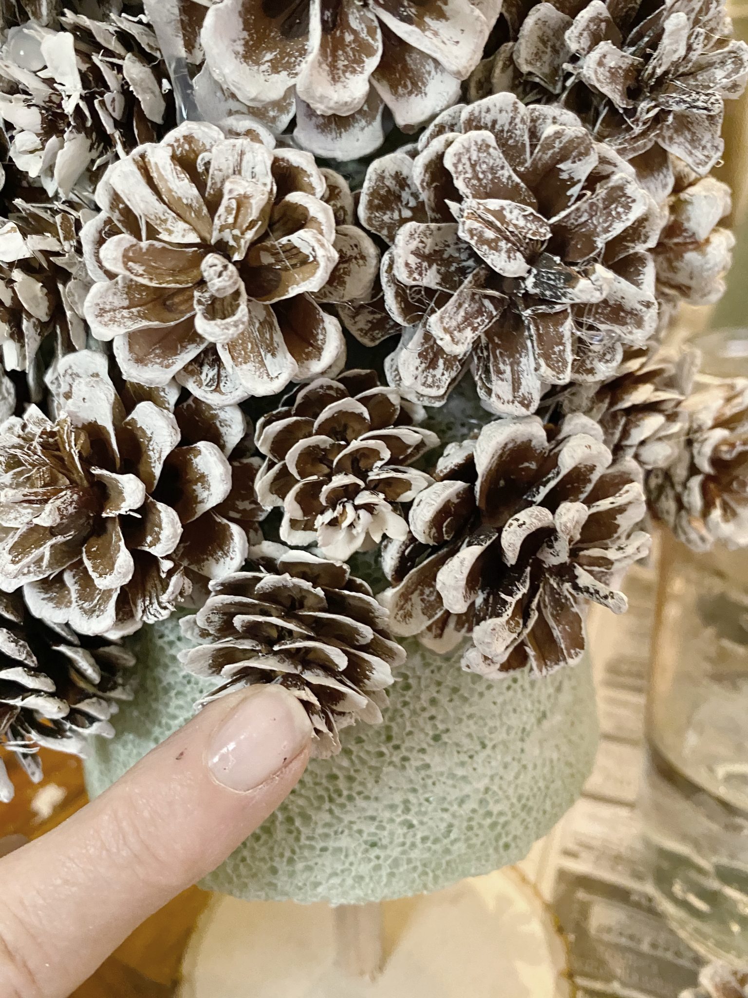How to Make Pine Cone Wreaths