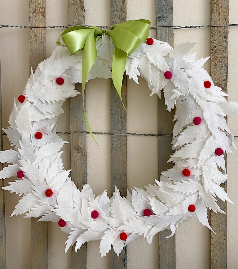 White Christmas Wreath Craft