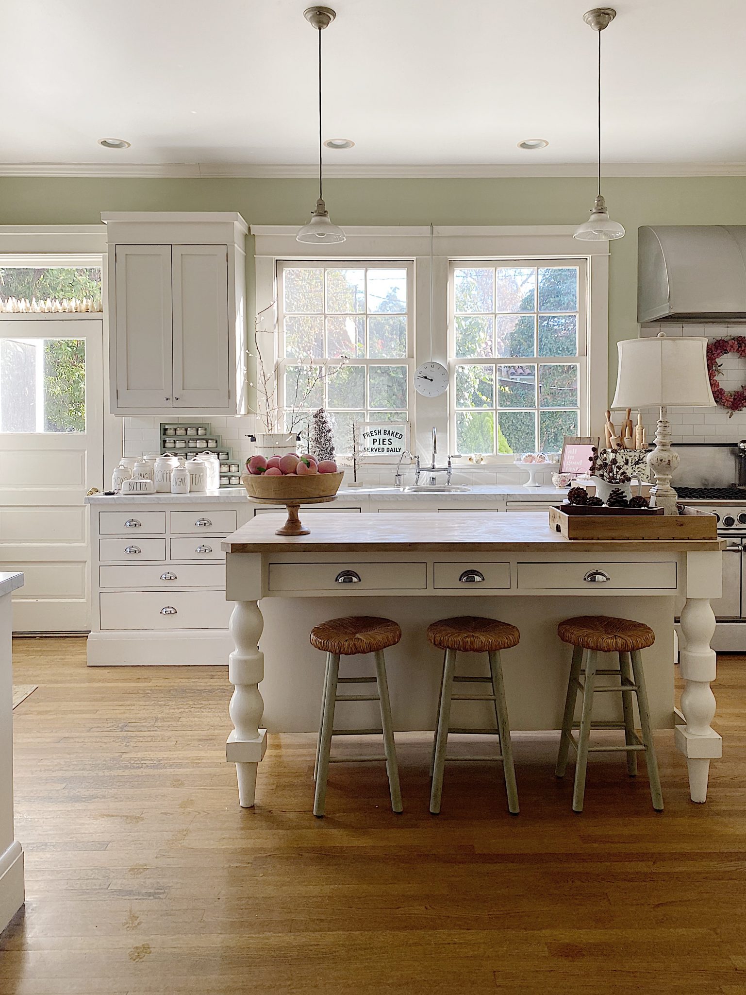 Farmhouse Kitchen Decor Ideas