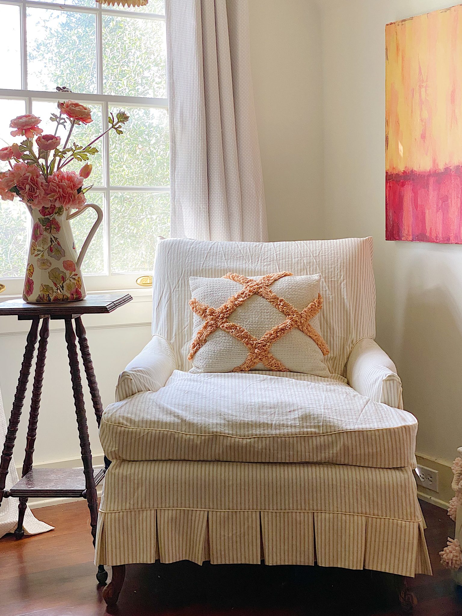 How to Add Color to a Bedroom