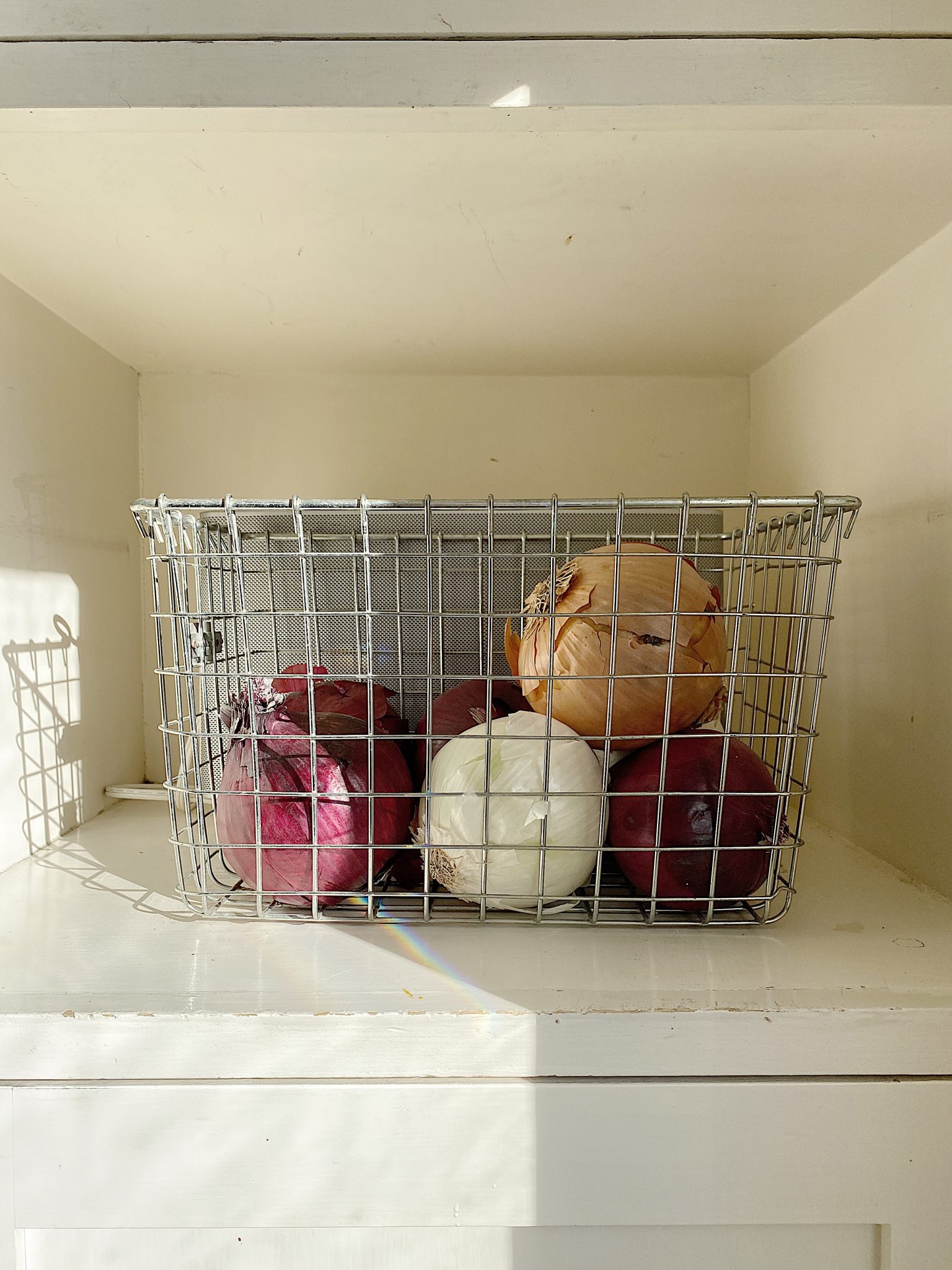 How to Organize Your Kitchen and Simplify