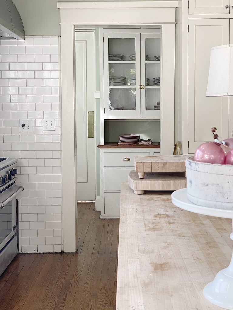 How to Organize Your Kitchen and Simplify