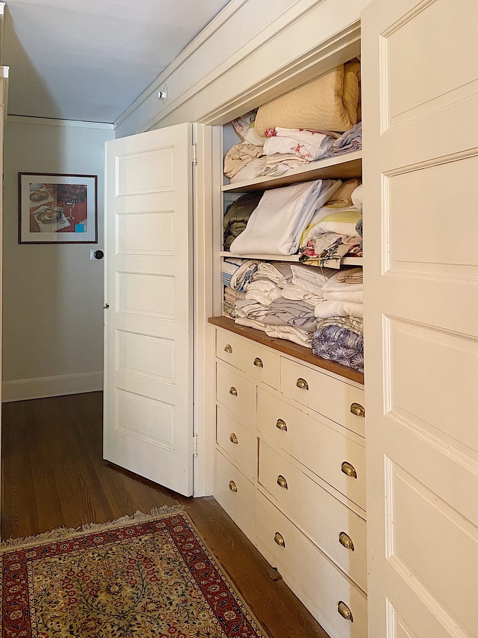 Organize a Linen Closet Before