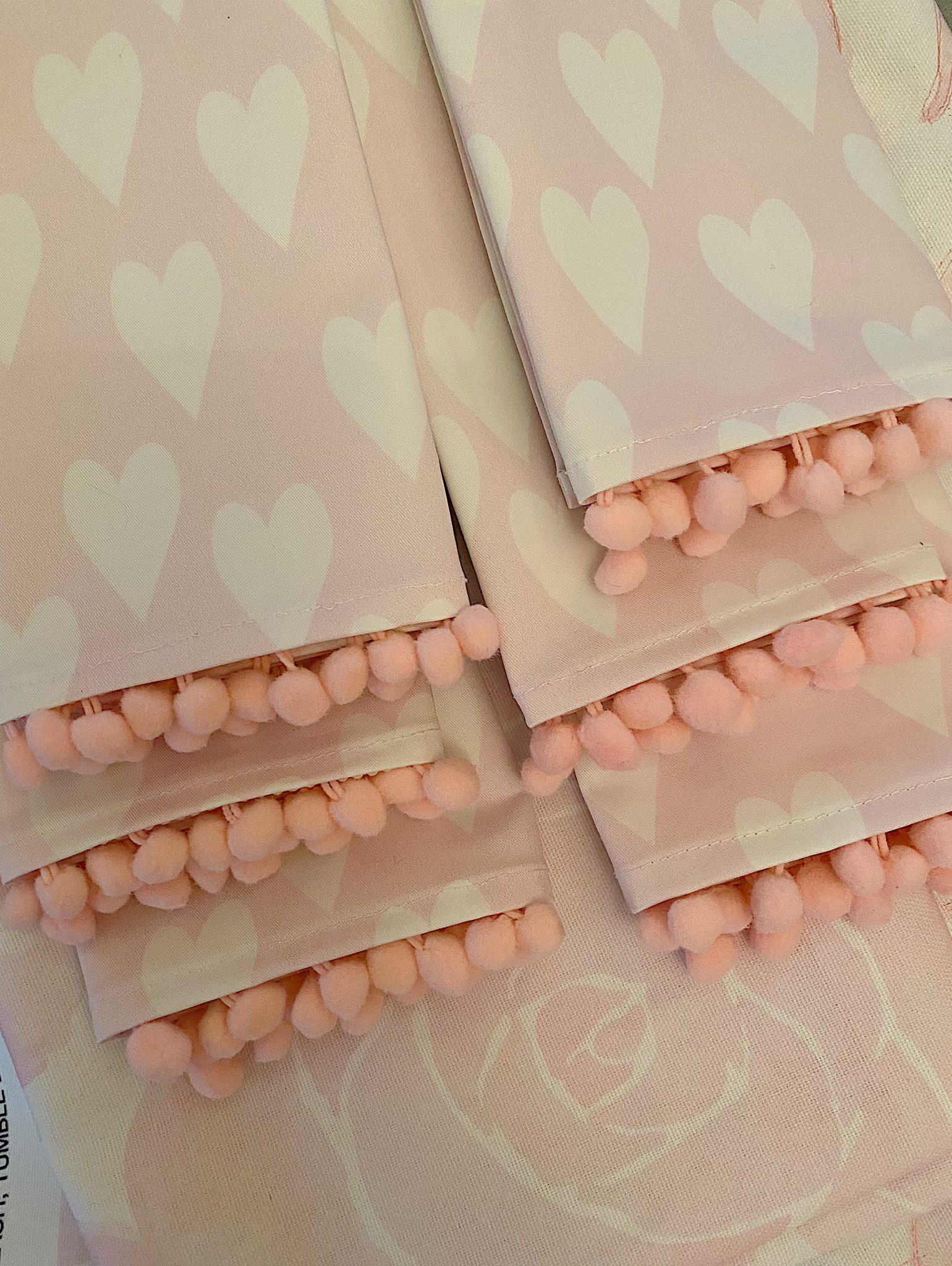 Pom Pom Napkins