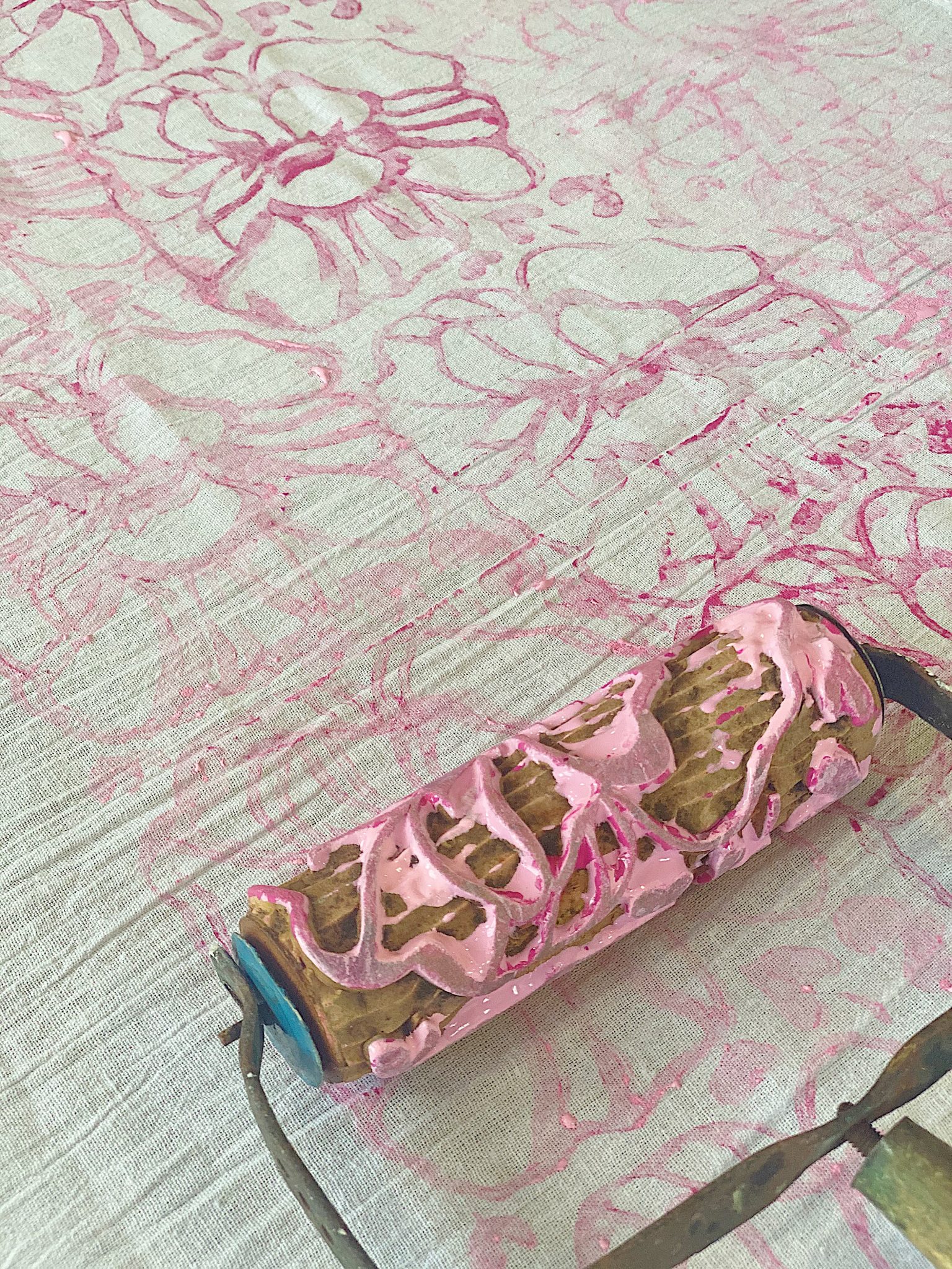 Valentine DIY Paint Rolling
