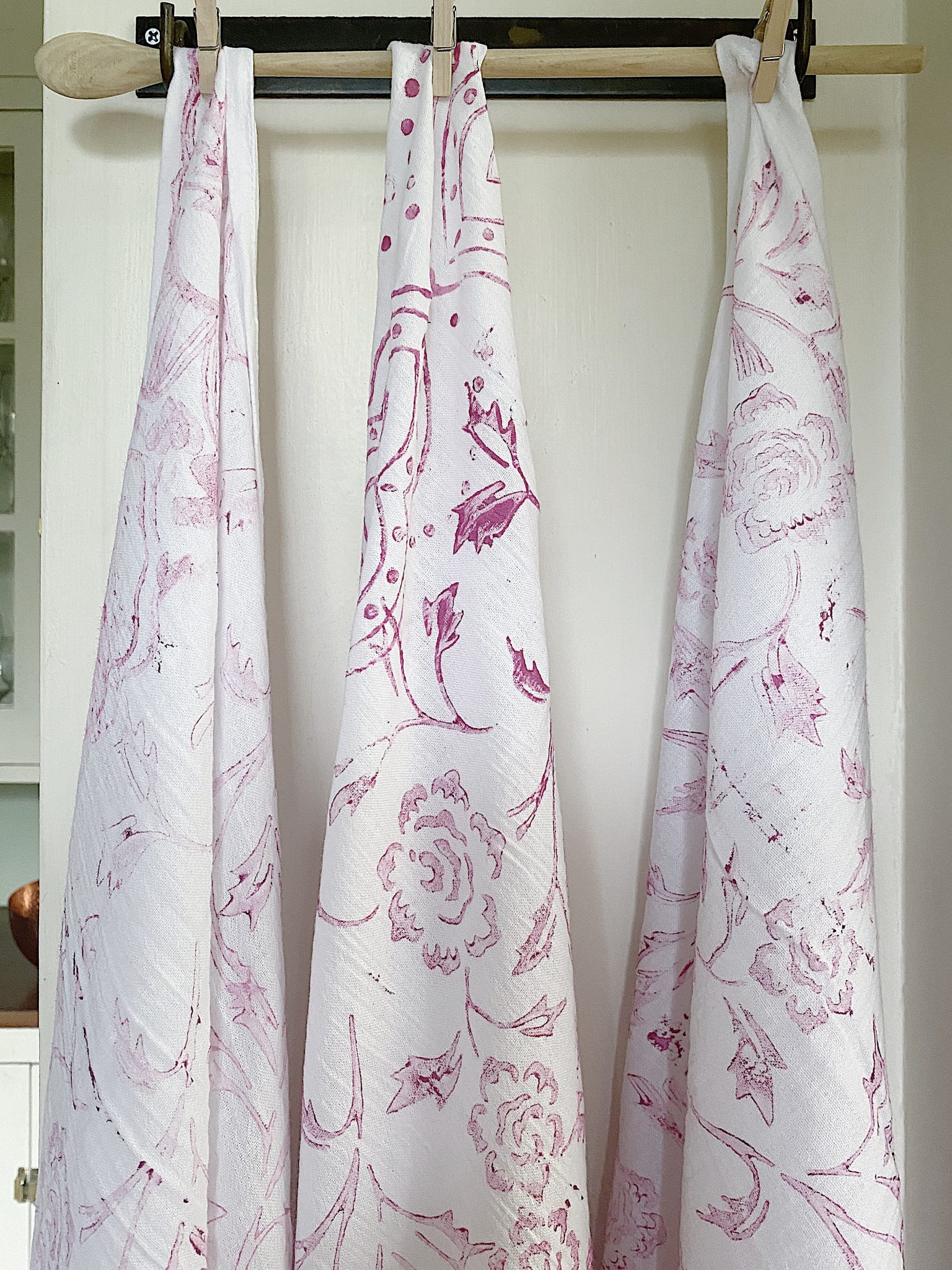Valentine DIY Painted Hanging Towels