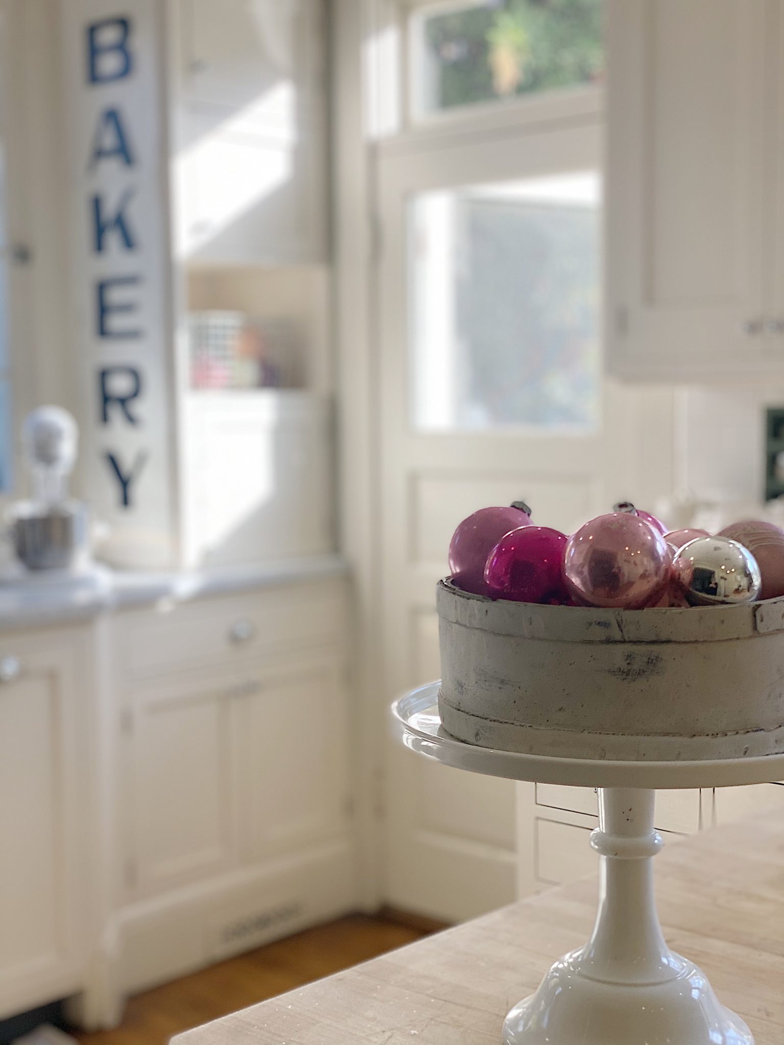 White-Kitchen-with-Pink-Accents