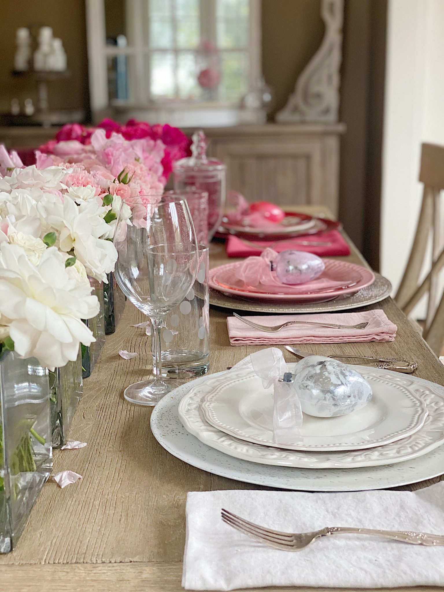 Valentine's Day Table Decorations 1