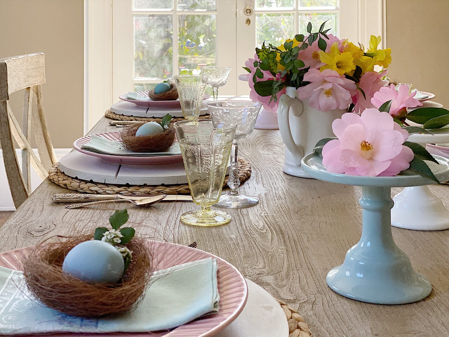 Easter Dinner Table