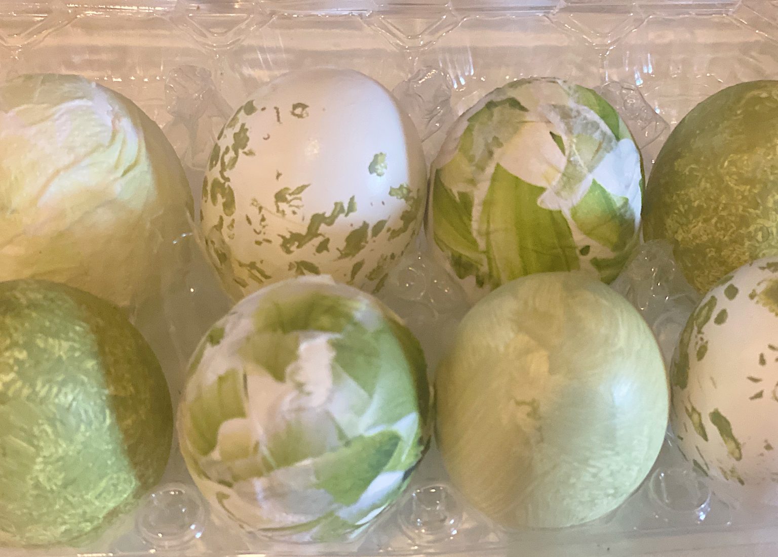 How to Decorate Easter Eggs