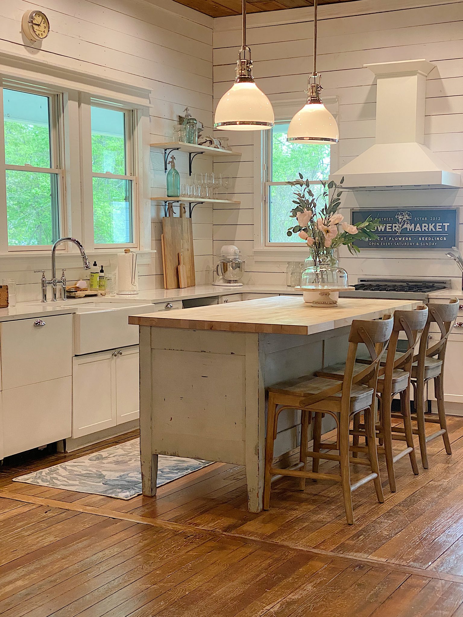How to Decorate for Spring