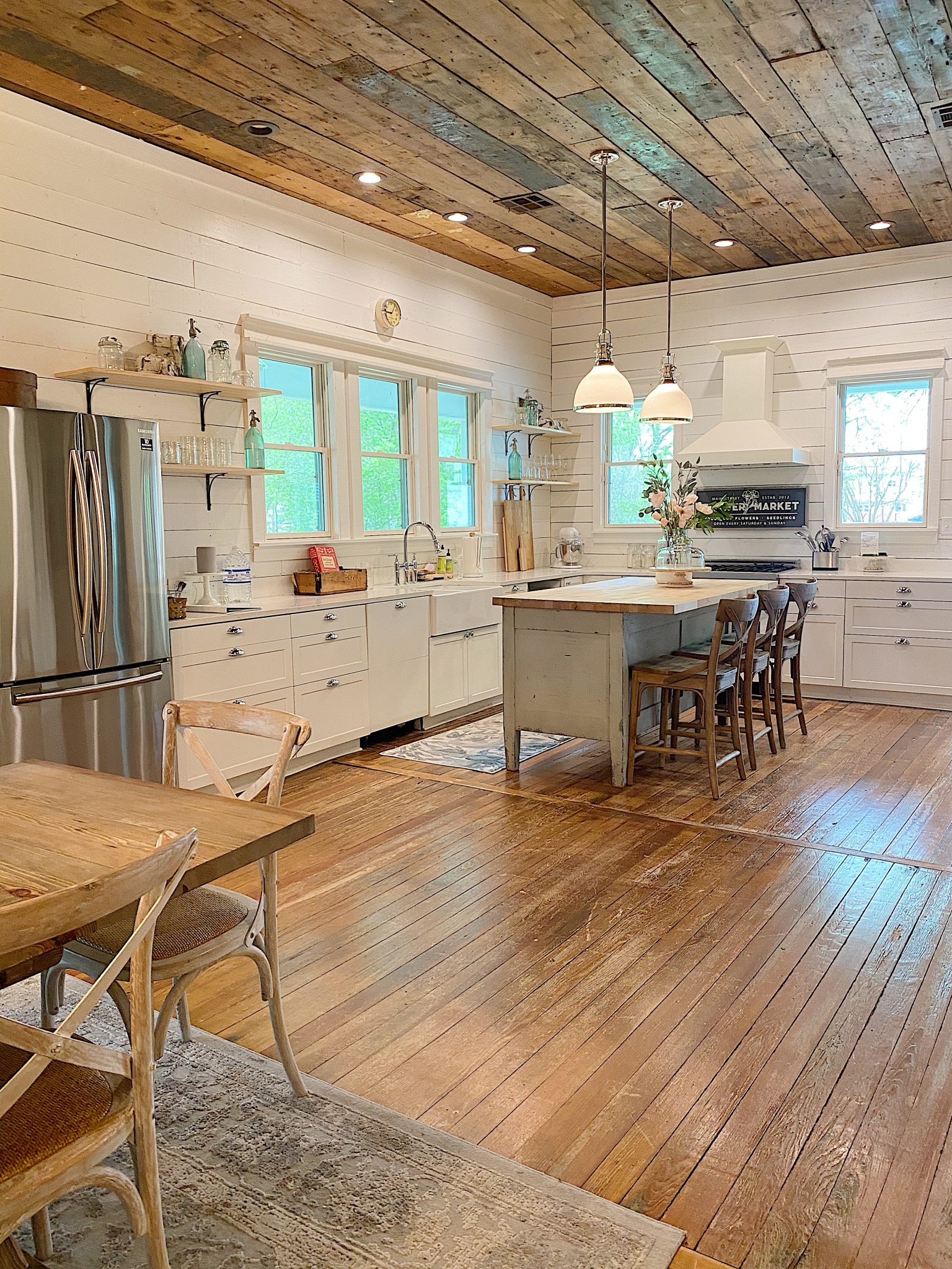 How to Decorate for Spring