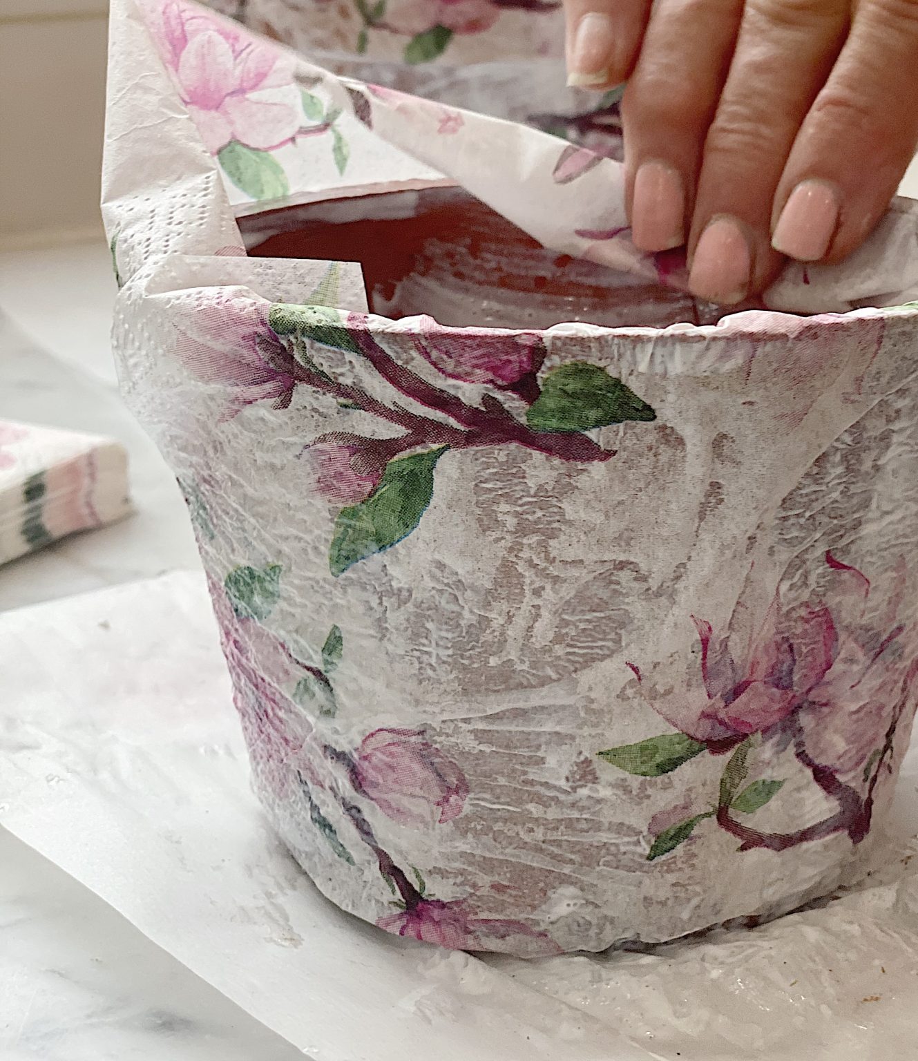 How to Decoupage Terra Cotta Pots with Napkins and Mod Podge
