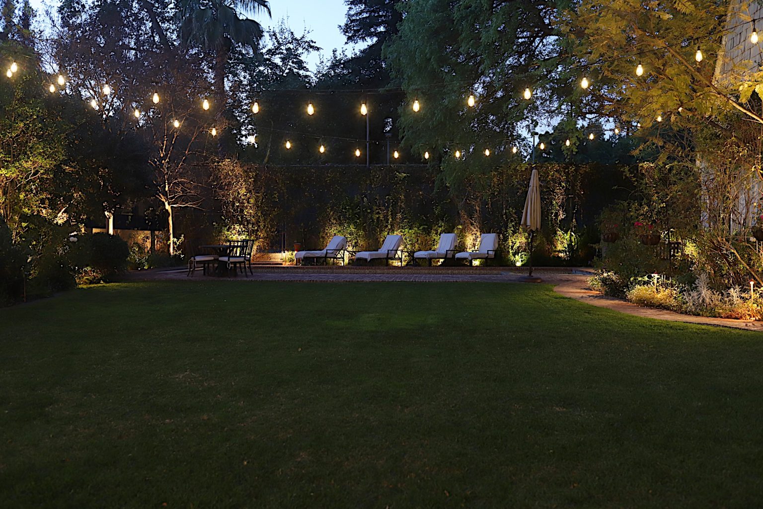 How to Design Landscape Lighting 1